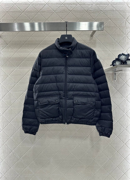 Mon 25 Stand-up collar, thin down jacket.