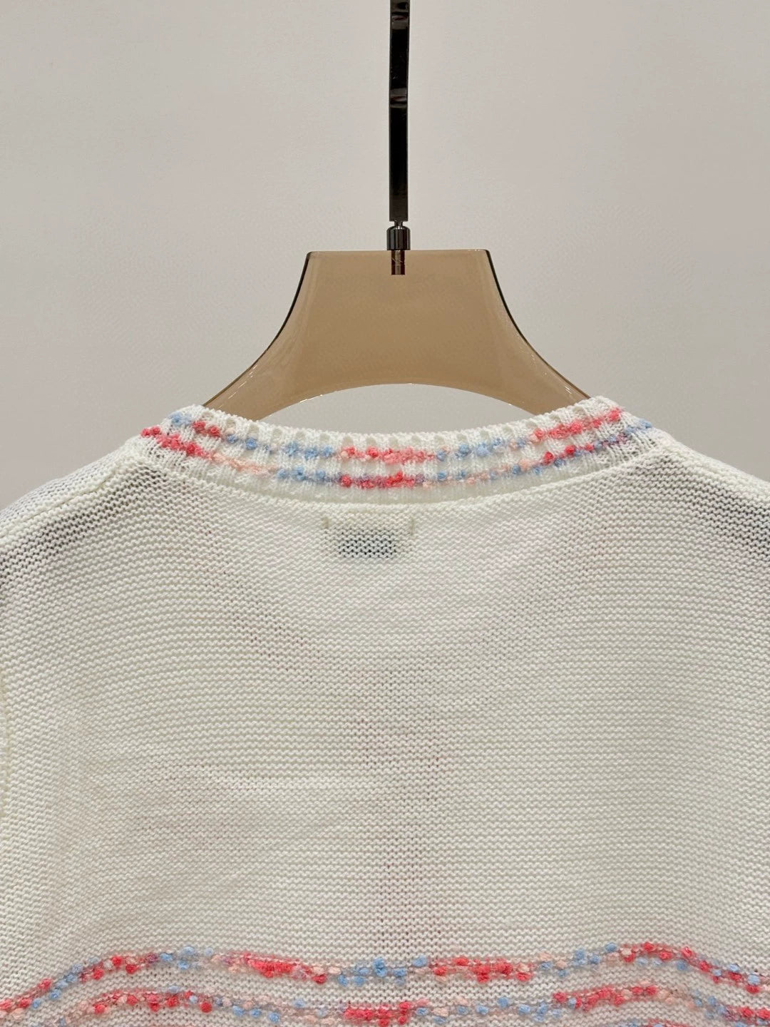 CE 25 Printemps et Été nouveau col rond lettre logo logo rayures couleur mixte cardigan tricoté 