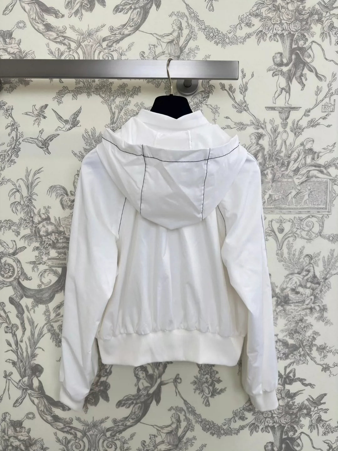 C 25 Spring and Autumn new style Hooded bow tie Embroidered hooded suit