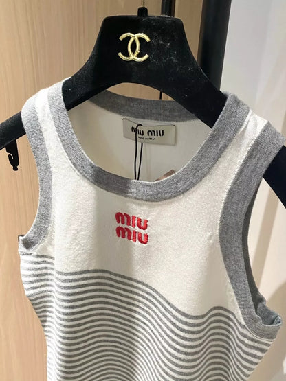M 25 new striped vest