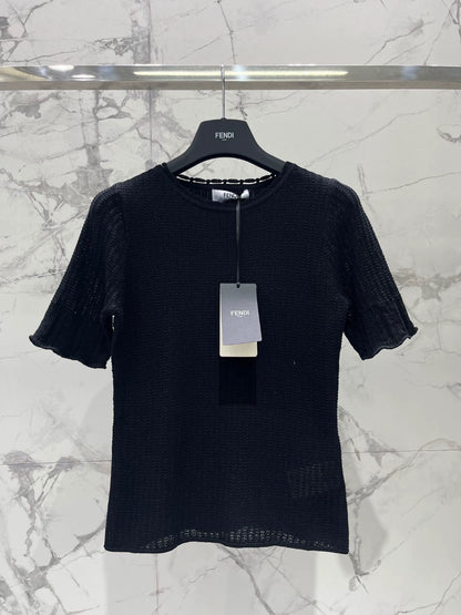 F 25 New Round Neck Short Sleeve Knit Top