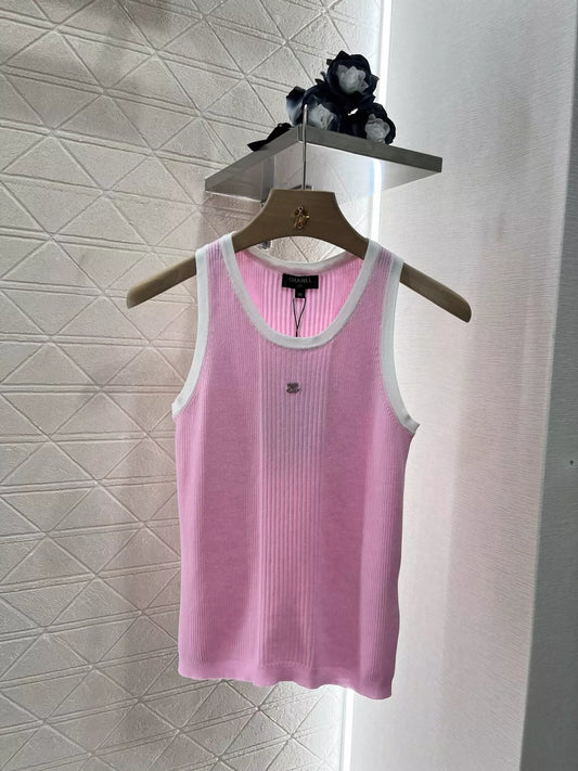 C 25 Vibrant Pink Slim Fit Knit Vest(Pink gray yellow)