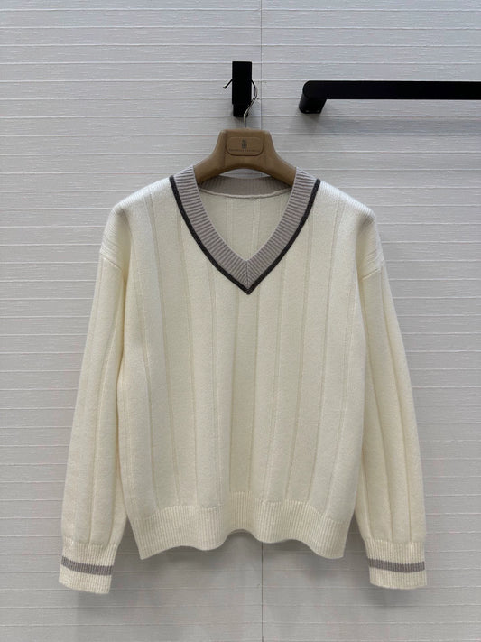 Bru 25's new Fall/Winter color-blocked V-neck cashmere sweater