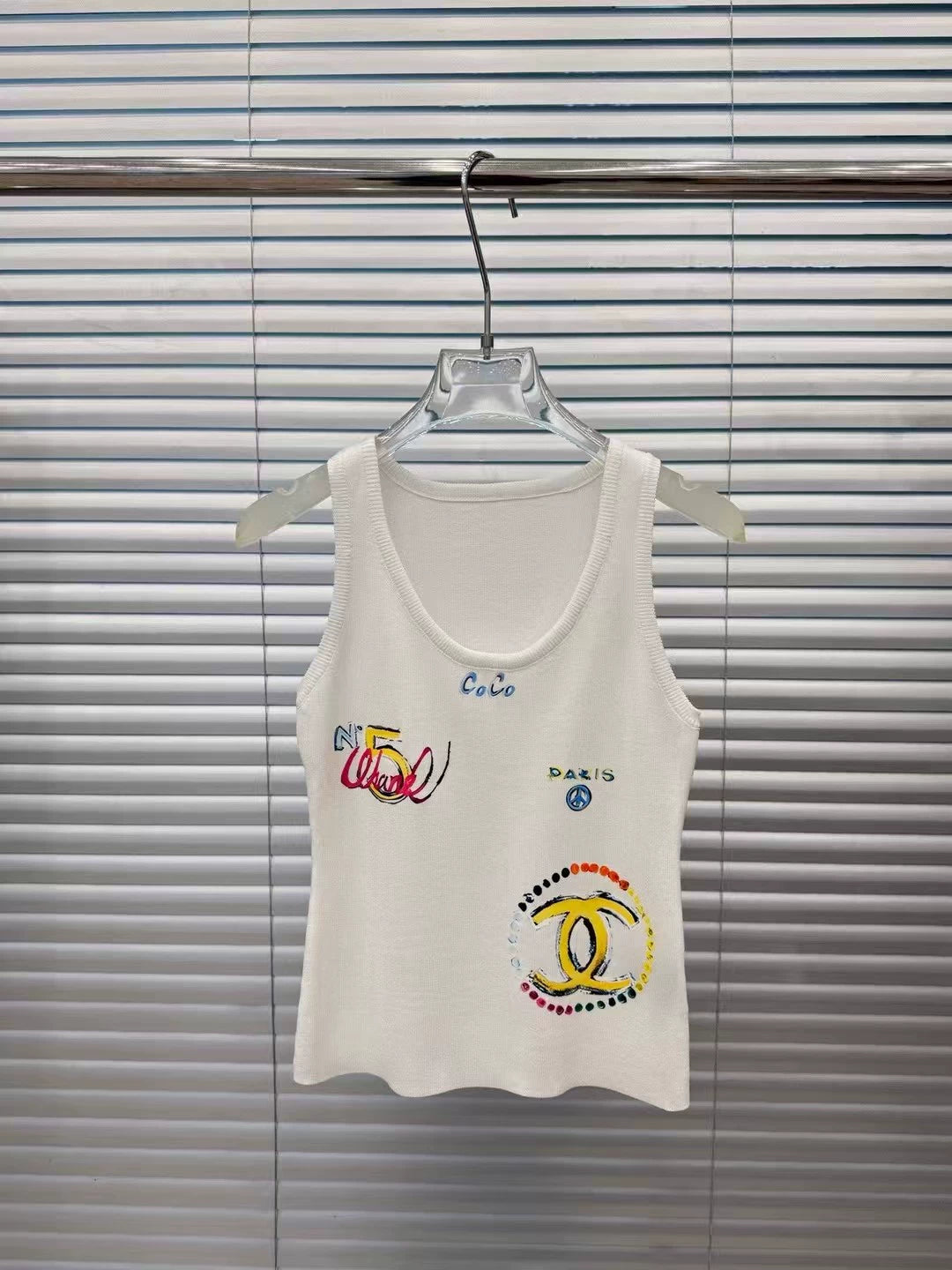 Letter digital print elastic slim fit sleeveless knitted vest