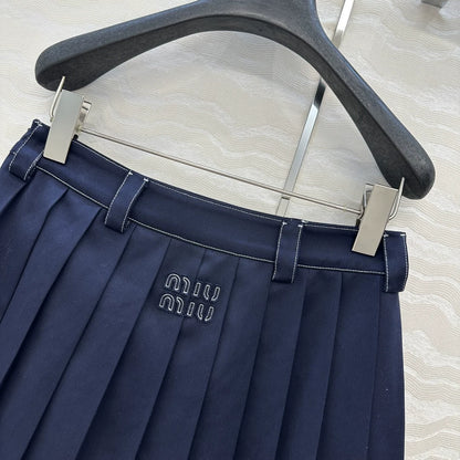 M 25 New navy blue college style teenage girl pressed pleated short half skirt
