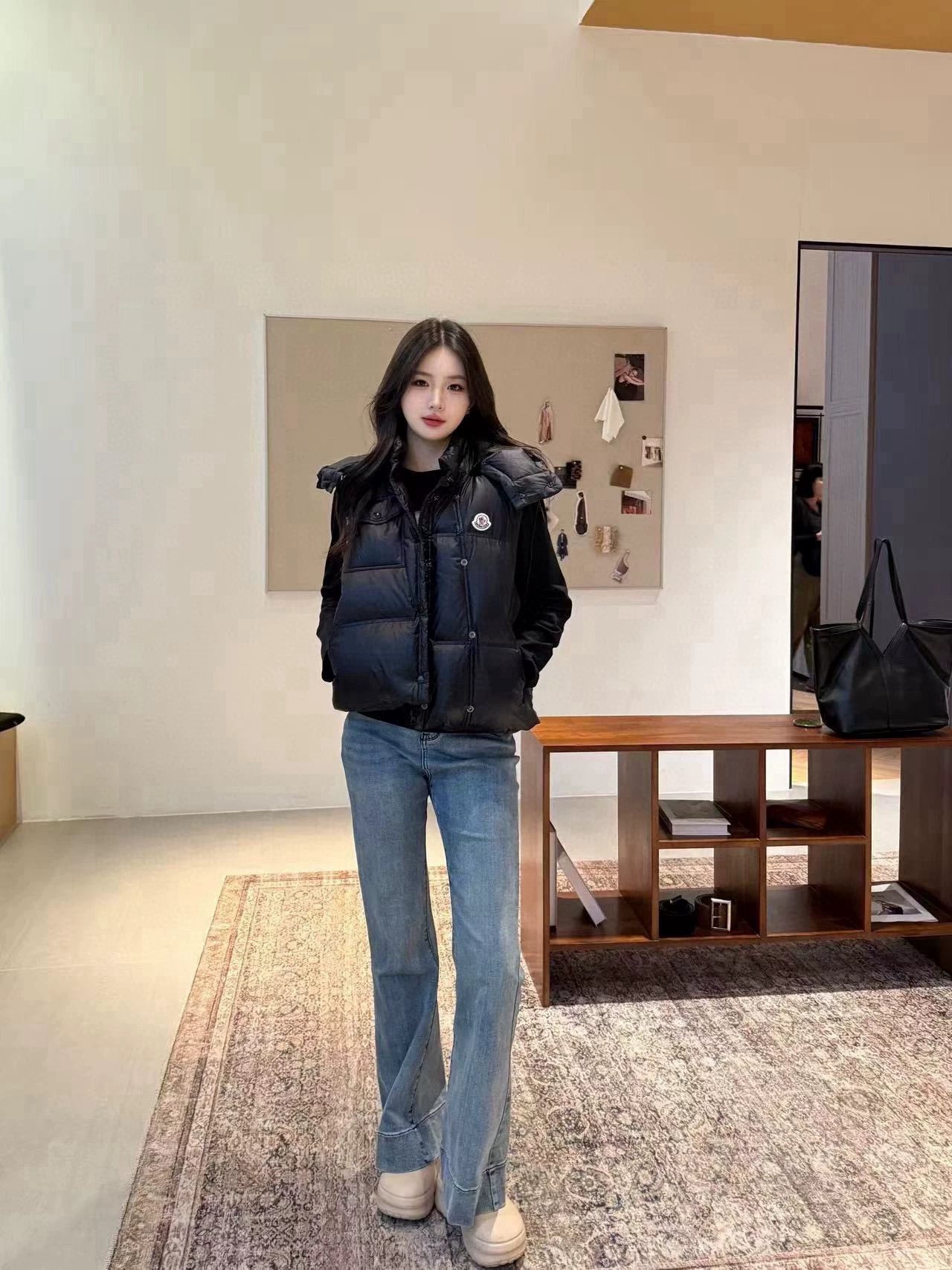 Mon 25 Detachable hooded stand-up collar down vest