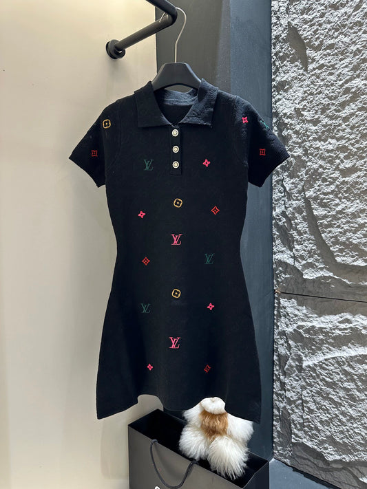 L 25 New Knit Lapel Dress