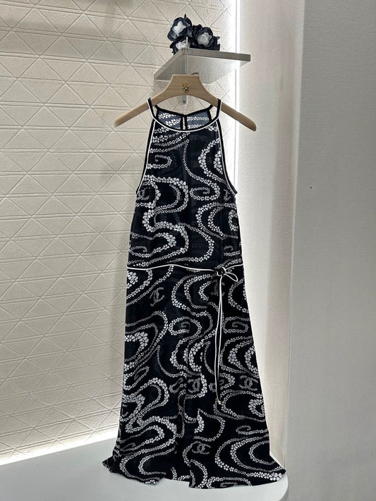 C 25 Printed halter dress