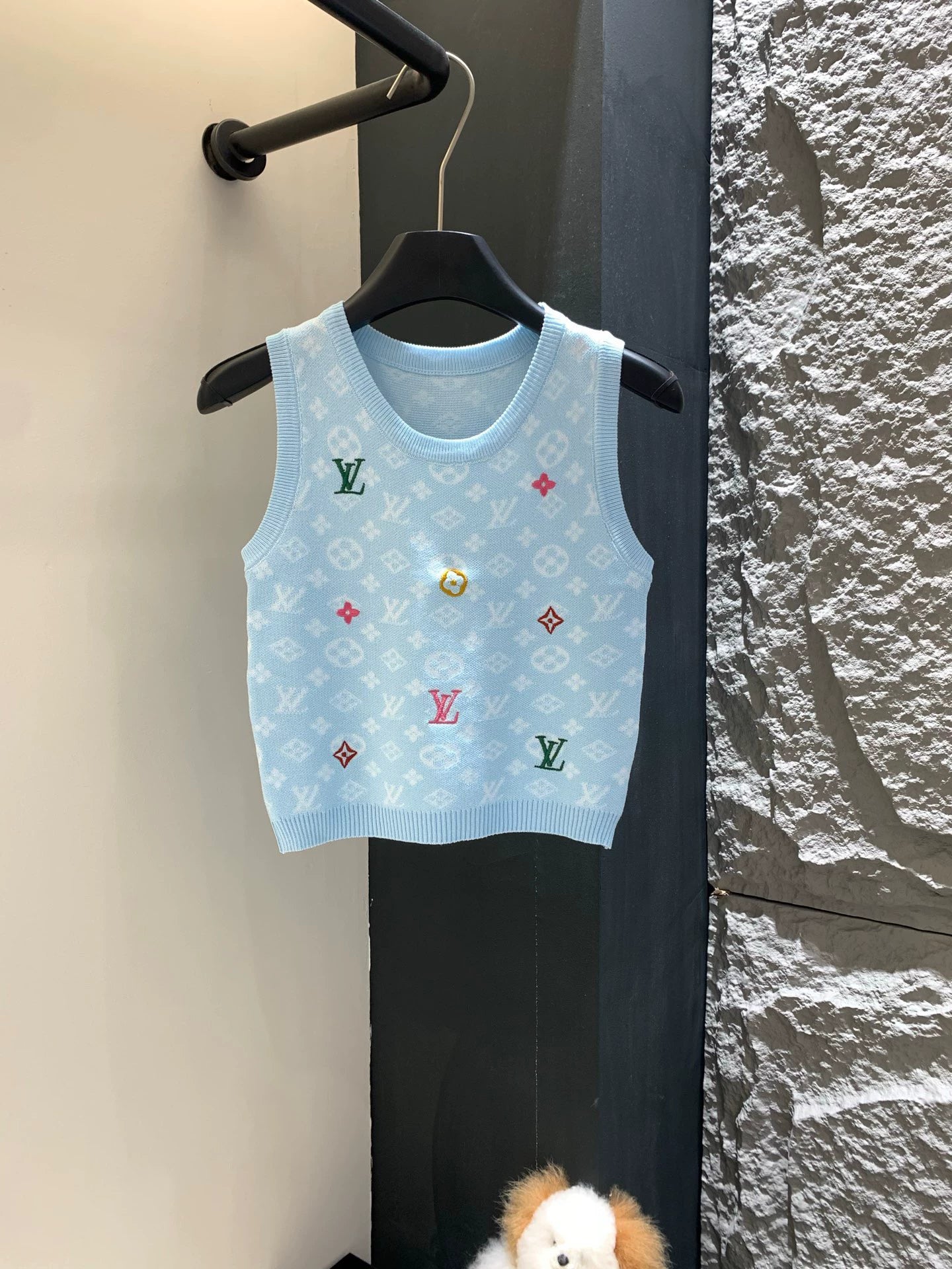 L 25 Knit Logo Sleeveless Vest