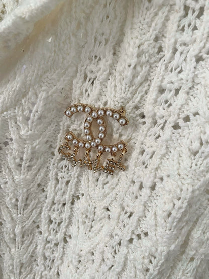 C 25 Pearl Logo Vest Cardigan