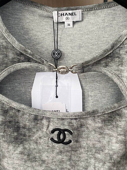 C 25 new metal buckle hollow short-sleeved T-shirt(white black gray)
