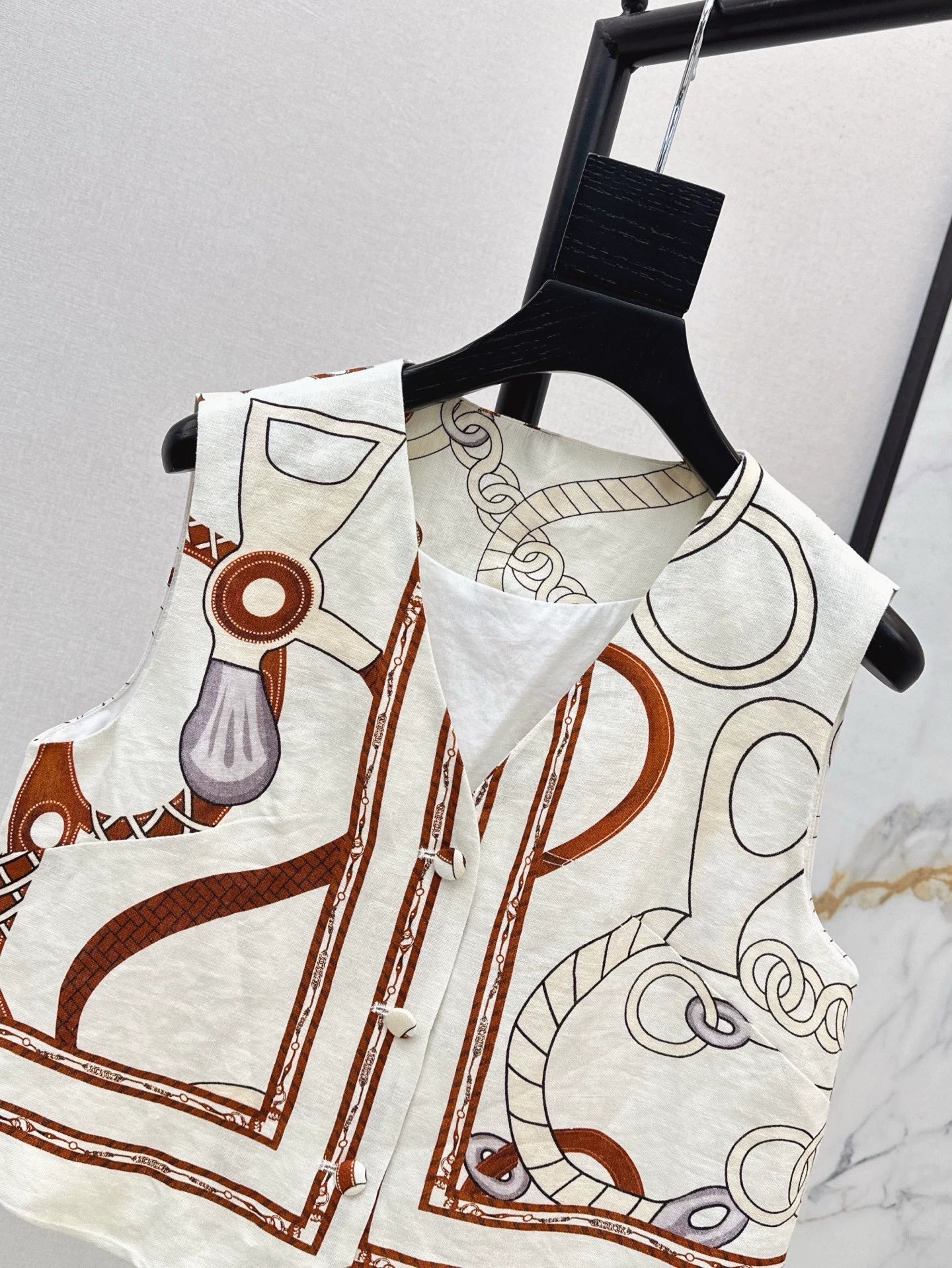 H 25 Spring/Summer New Vest Jacket