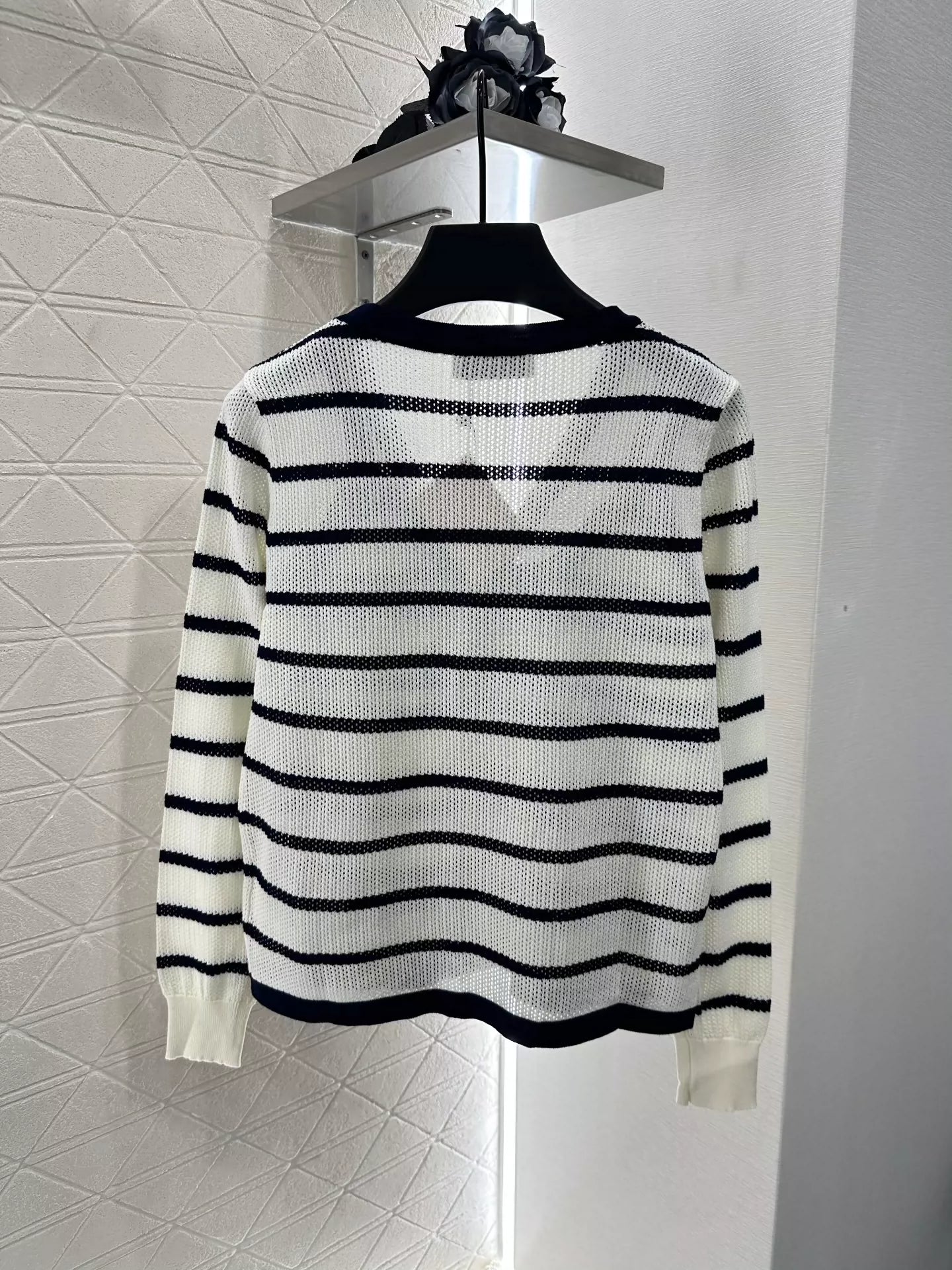 M 25 Two-piece camisole knitted cardigan