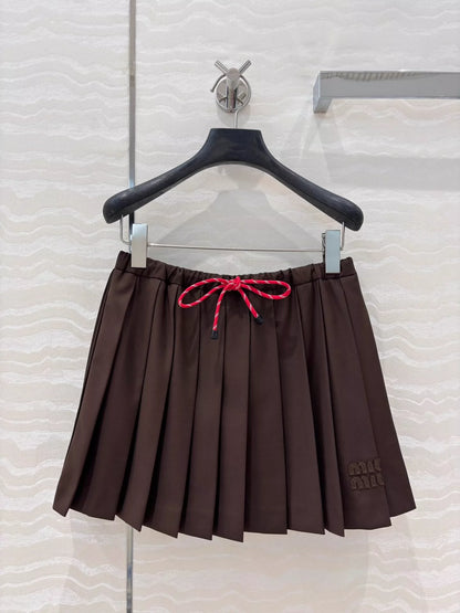 M 25 Preppy style pleated short skirt