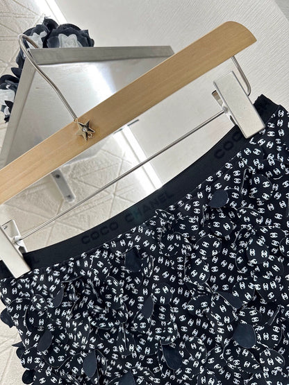 D 25 Petal high-waisted shorts