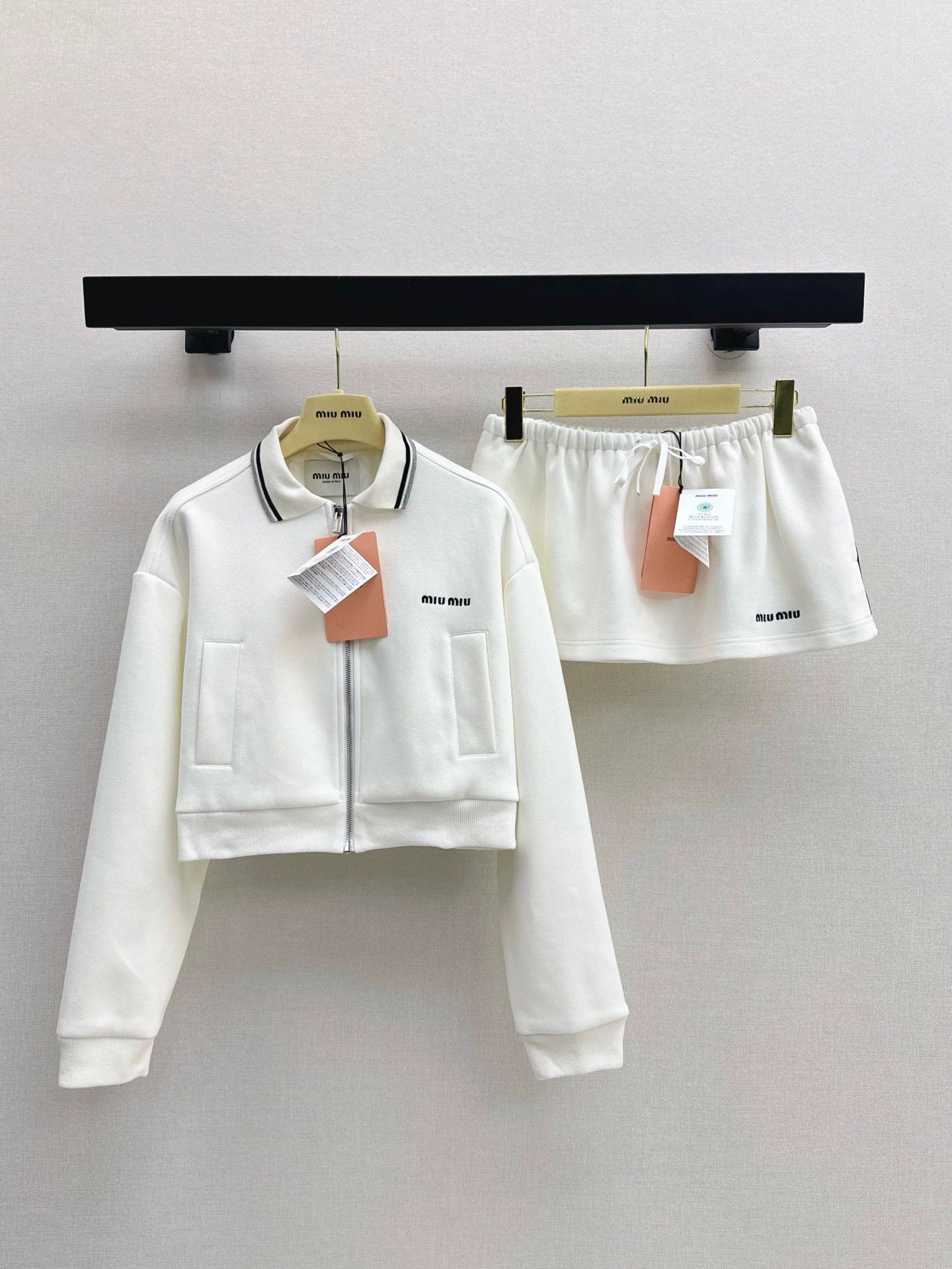 M 25 Lapel Jacket + Half Skirt