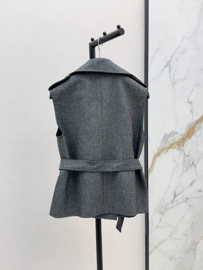 D 25 New Embroidery Bee Embellished Lapel Vest