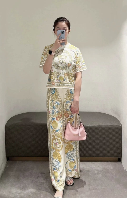 VE 25 New Style: Palace-Style Fashion Printed Casual Two-Piece Set