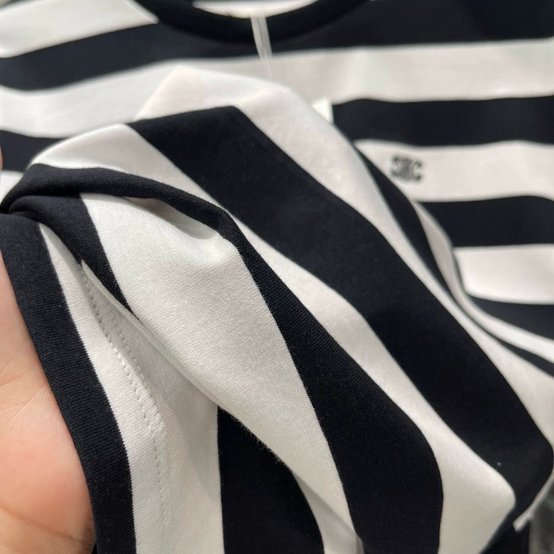 CE 25 New black and white striped short-sleeved T-shirt