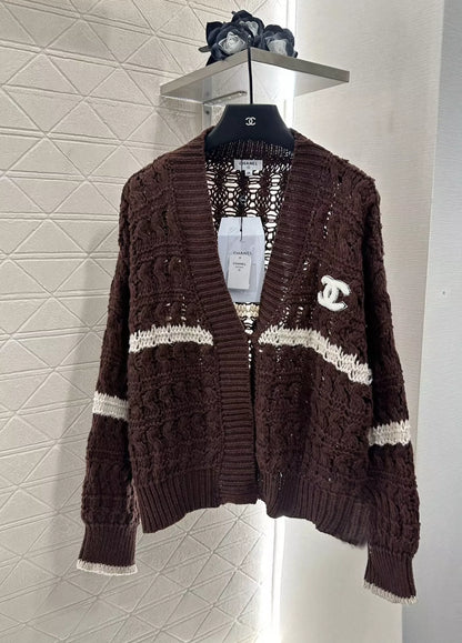 Cardigan tricoté au crochet C 25fw