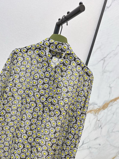 25 Spring and Summer New Daisy Printed Shirt
