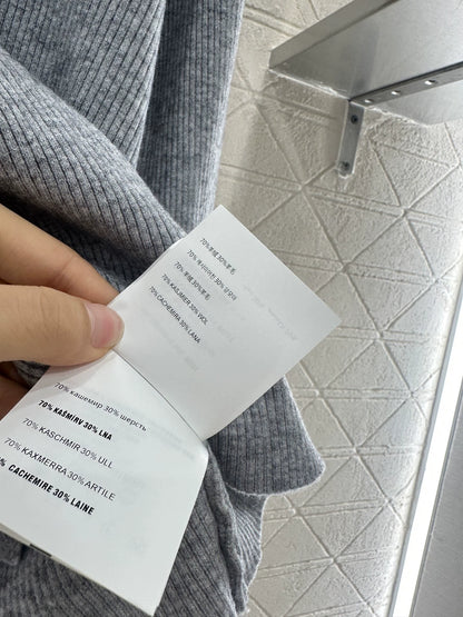 M 25 New Style Lapel Versatile Knit Cardigan(Beige,Navy,Gray)