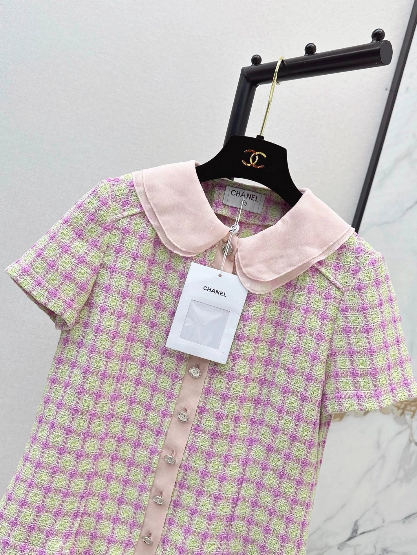 C 25 Pink short sleeves with doll collar