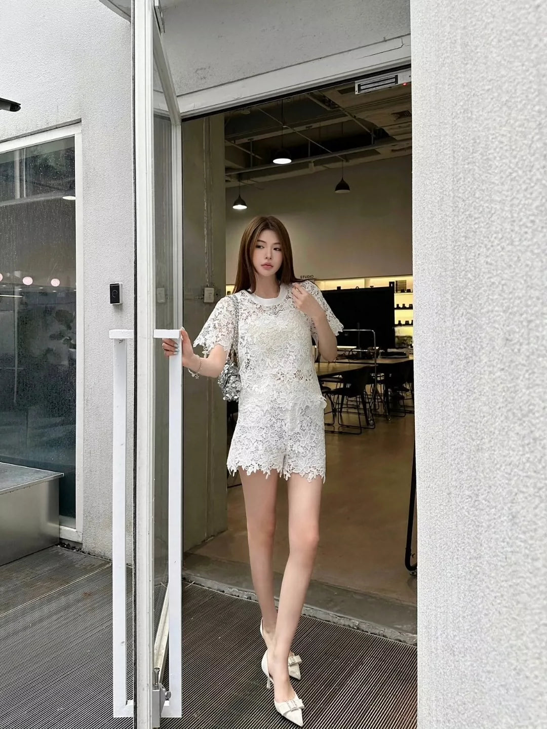 P 25 new water-soluble lace round neck short sleeve top shorts set