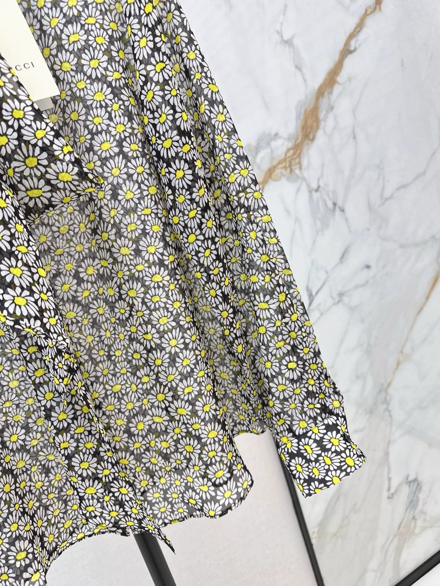 25 Spring and Summer New Daisy Printed Shirt