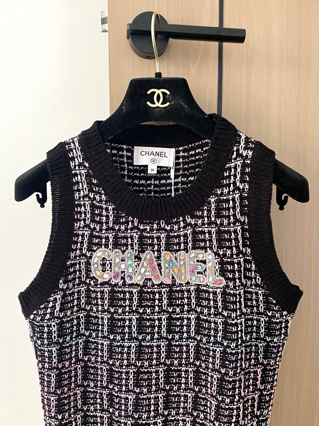 Gilet tricoté sans manches à col rond et motif diamant, style C 25, nouveau modèle