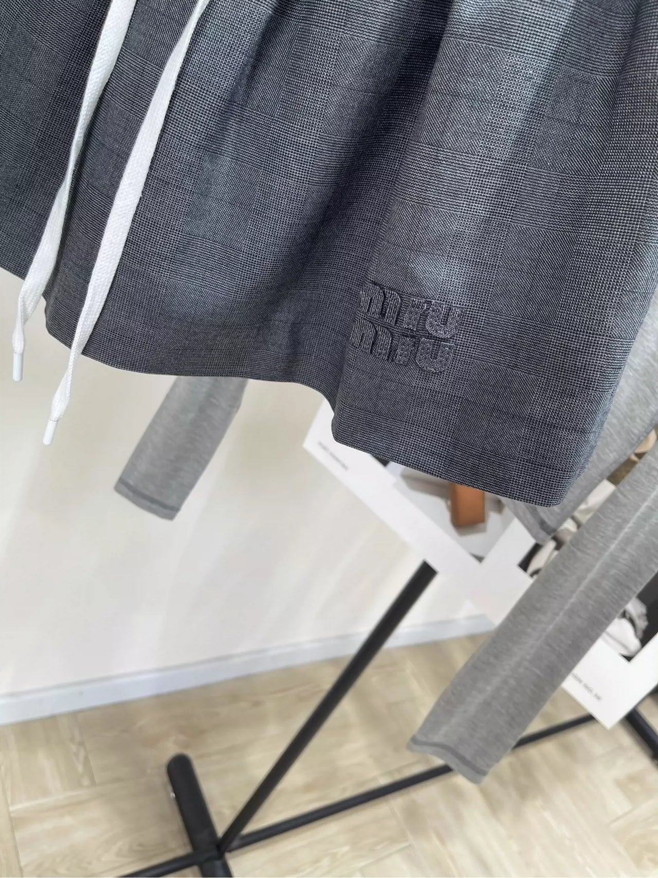 M 25 Gray Gingham Puffy Skirt