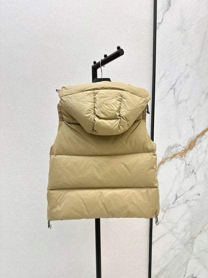P 25fw hooded turtleneck down vest