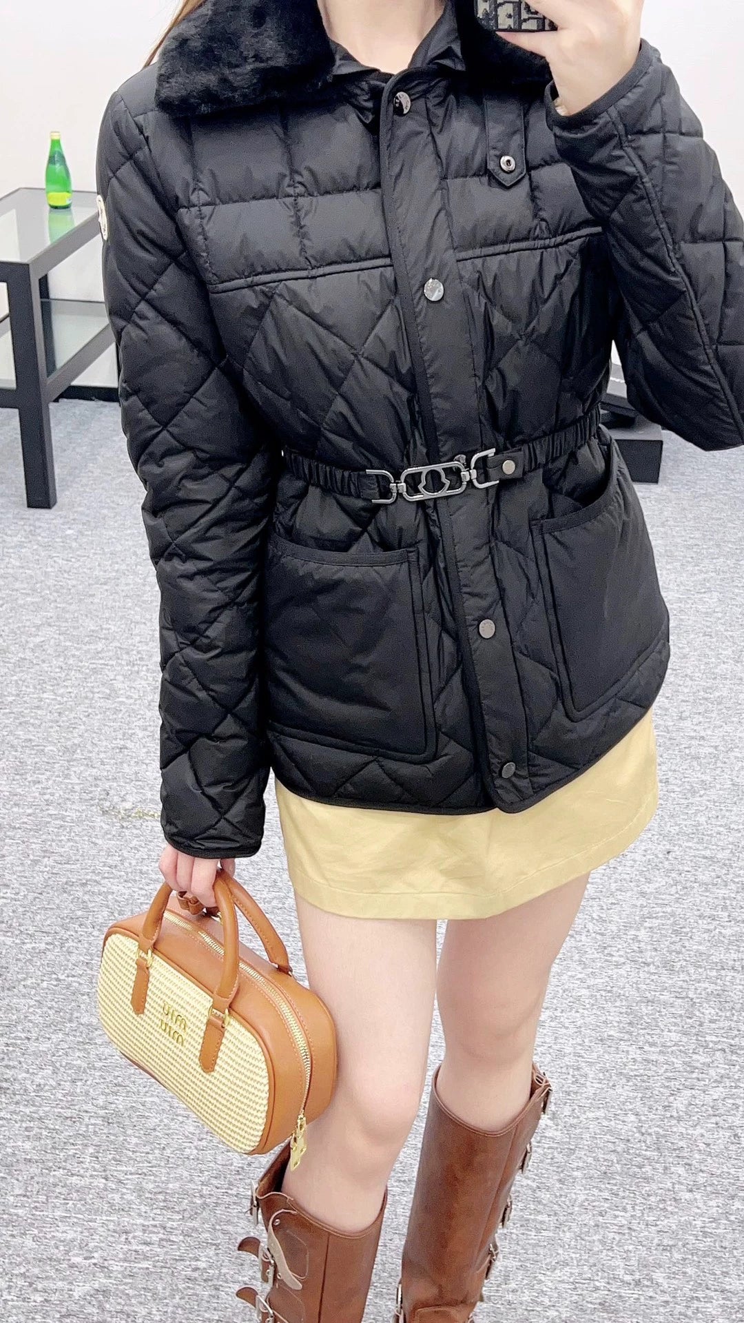Mon 25 Down jacket with detachable belt and lapel.