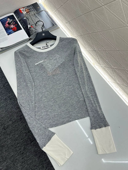 M 25 Simple, lettered, slim-fit base layer