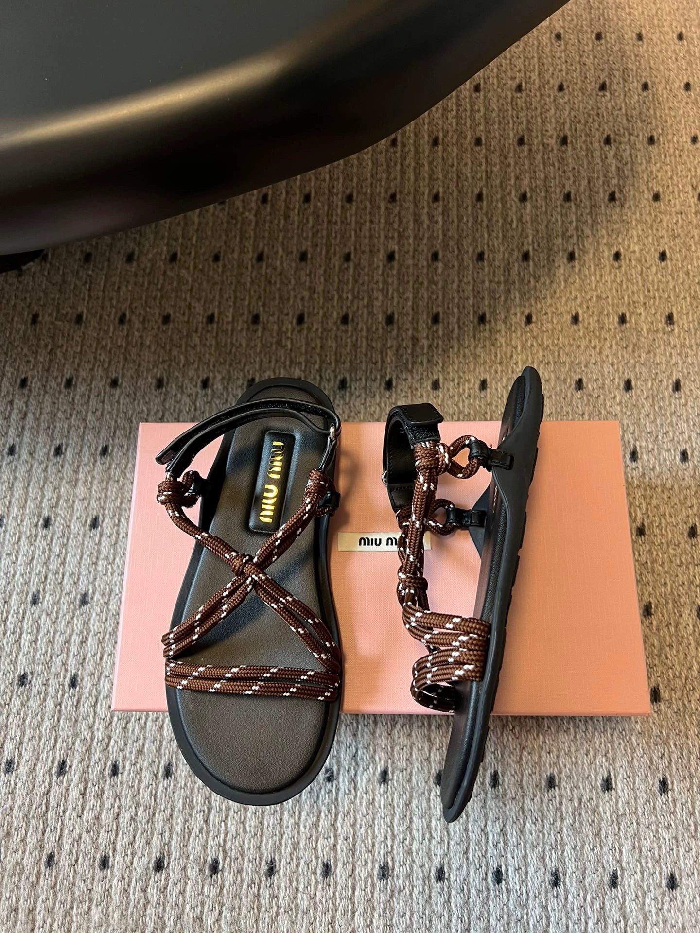 M 25 new summer simple and versatile knotted sandals and flat slippers