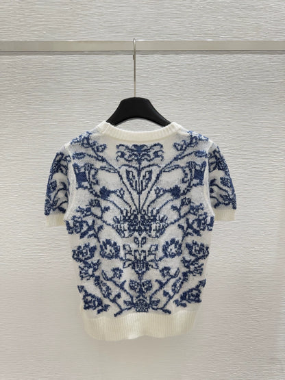 D 25 new blue and white porcelain jacquard round neck short sleeve knitted top