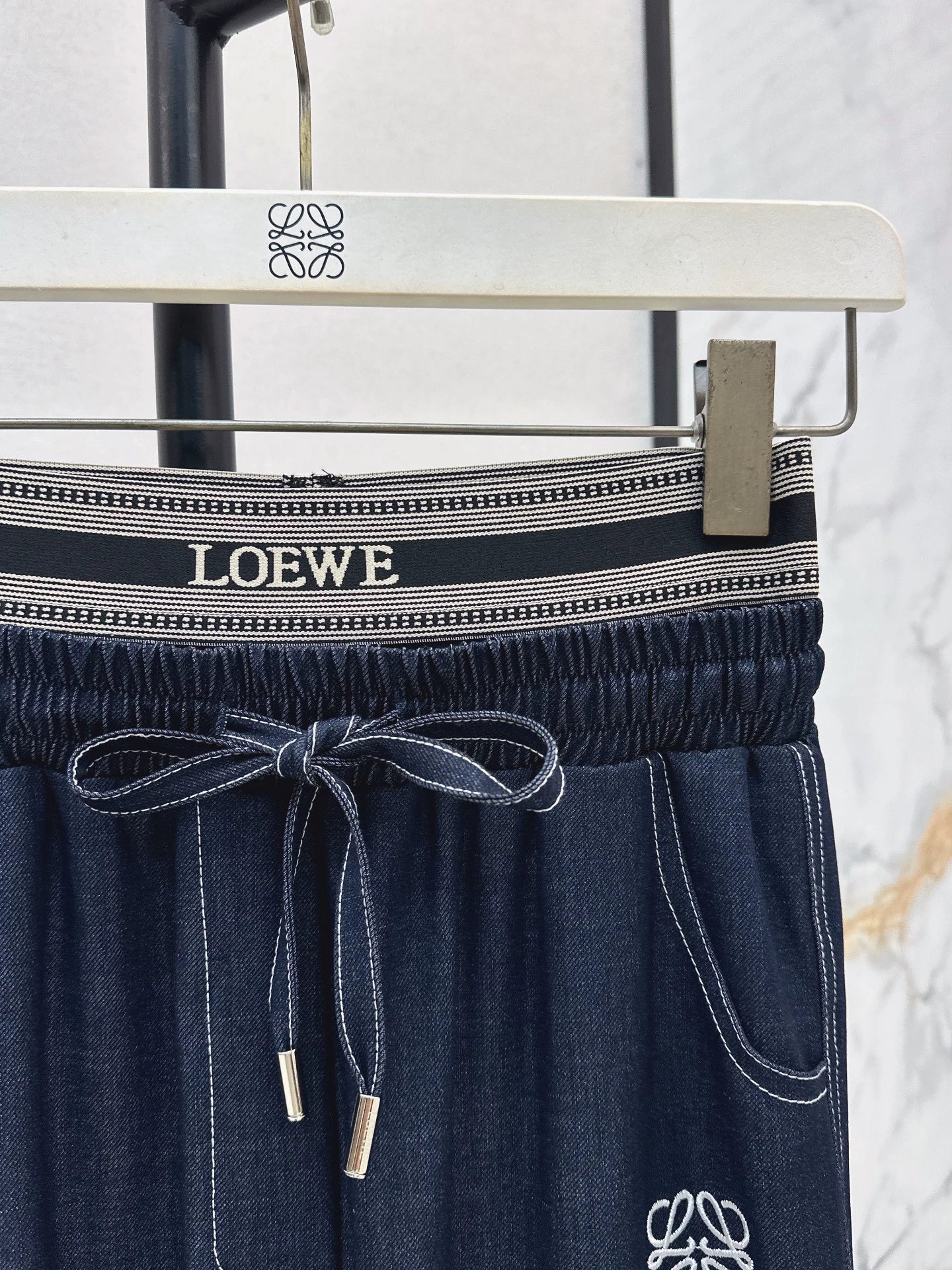 LO 25fw New Straight-leg Pants with Web Decoration