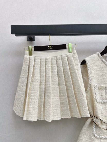 C 25 Frühling/Sommer Neues Strickset Ärmellose Strickweste + Druckplissierter Halbrock 