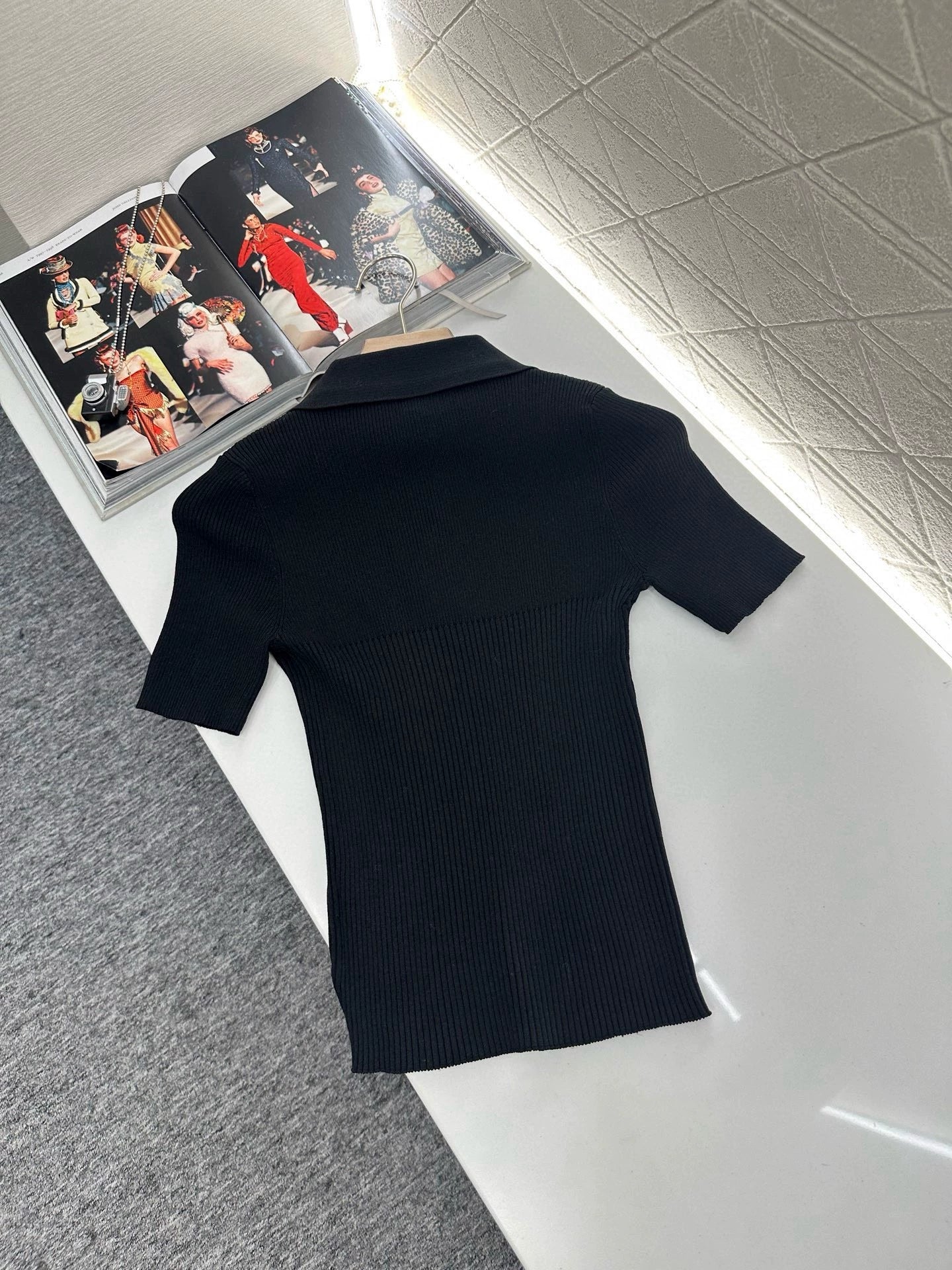 P 25 Slim Fit Lapel Knit Short Sleeve Top