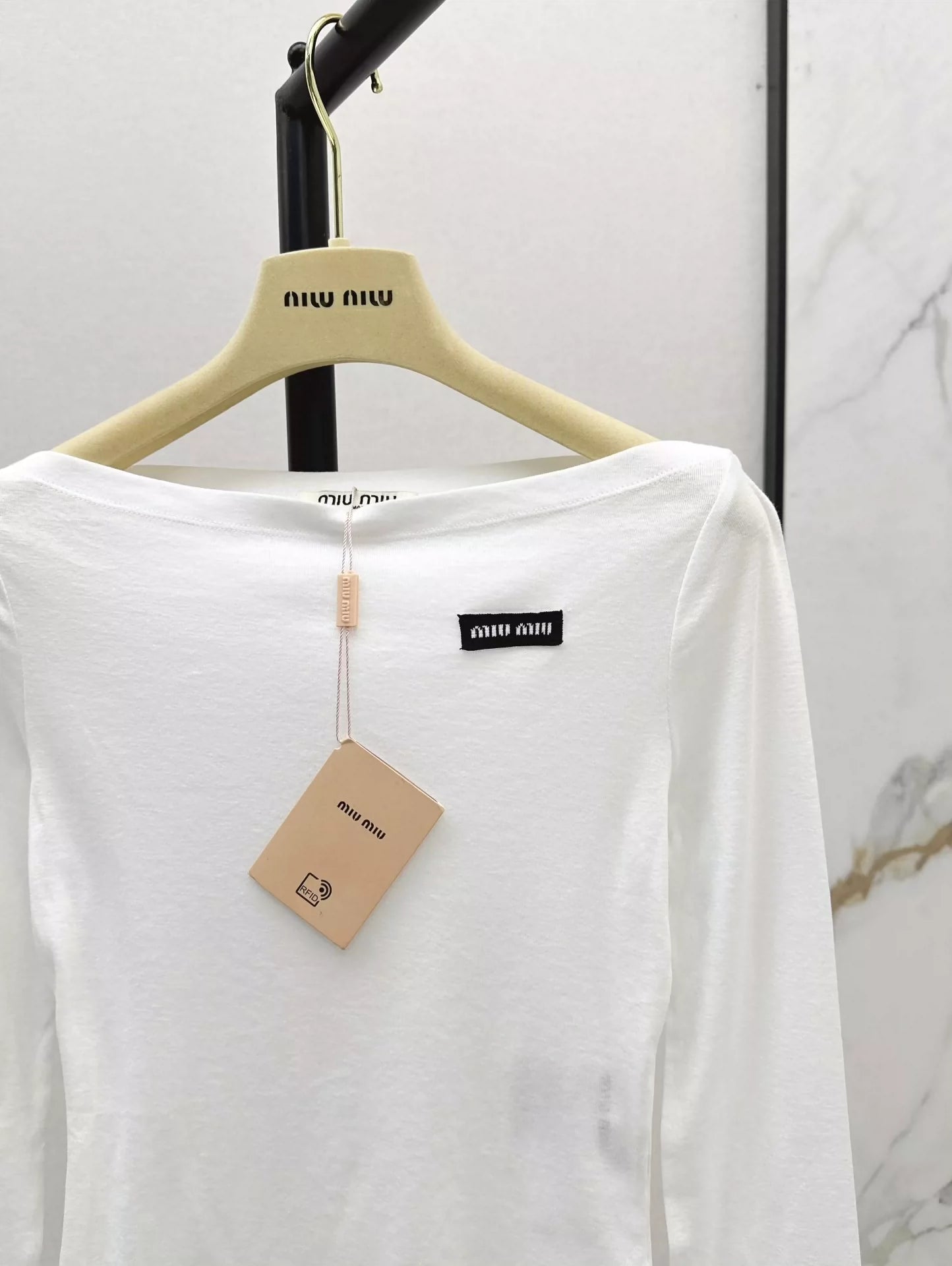 M 25 Early Autumn New Style One-shoulder Ultra-thin See-through Bottoming Shirt