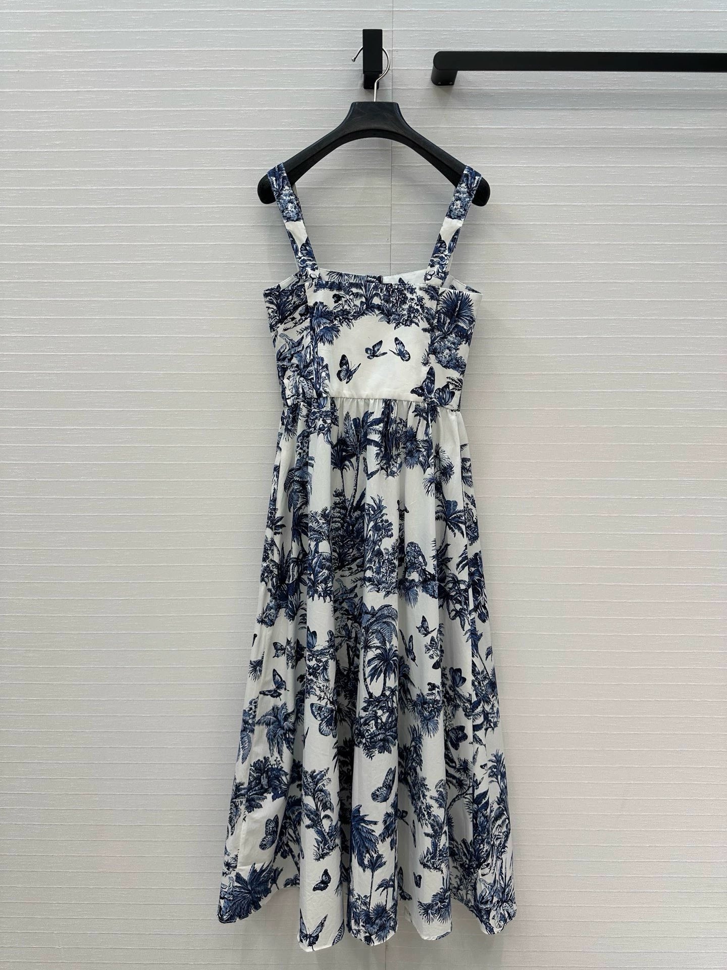 D 25 Spring/Summer New Printed Halter Sheath Waist Dresses