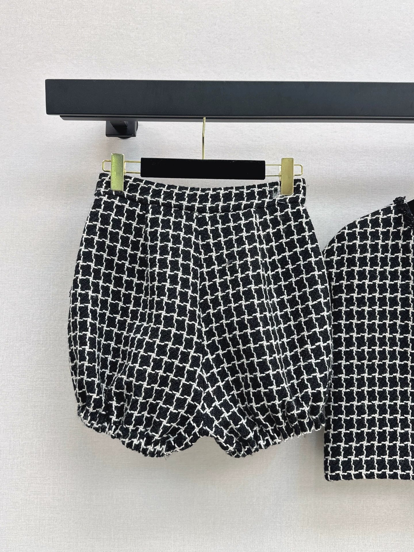 C 25 Plaid Woven V-Neck Vest + Woven Bloomer Shorts Set
