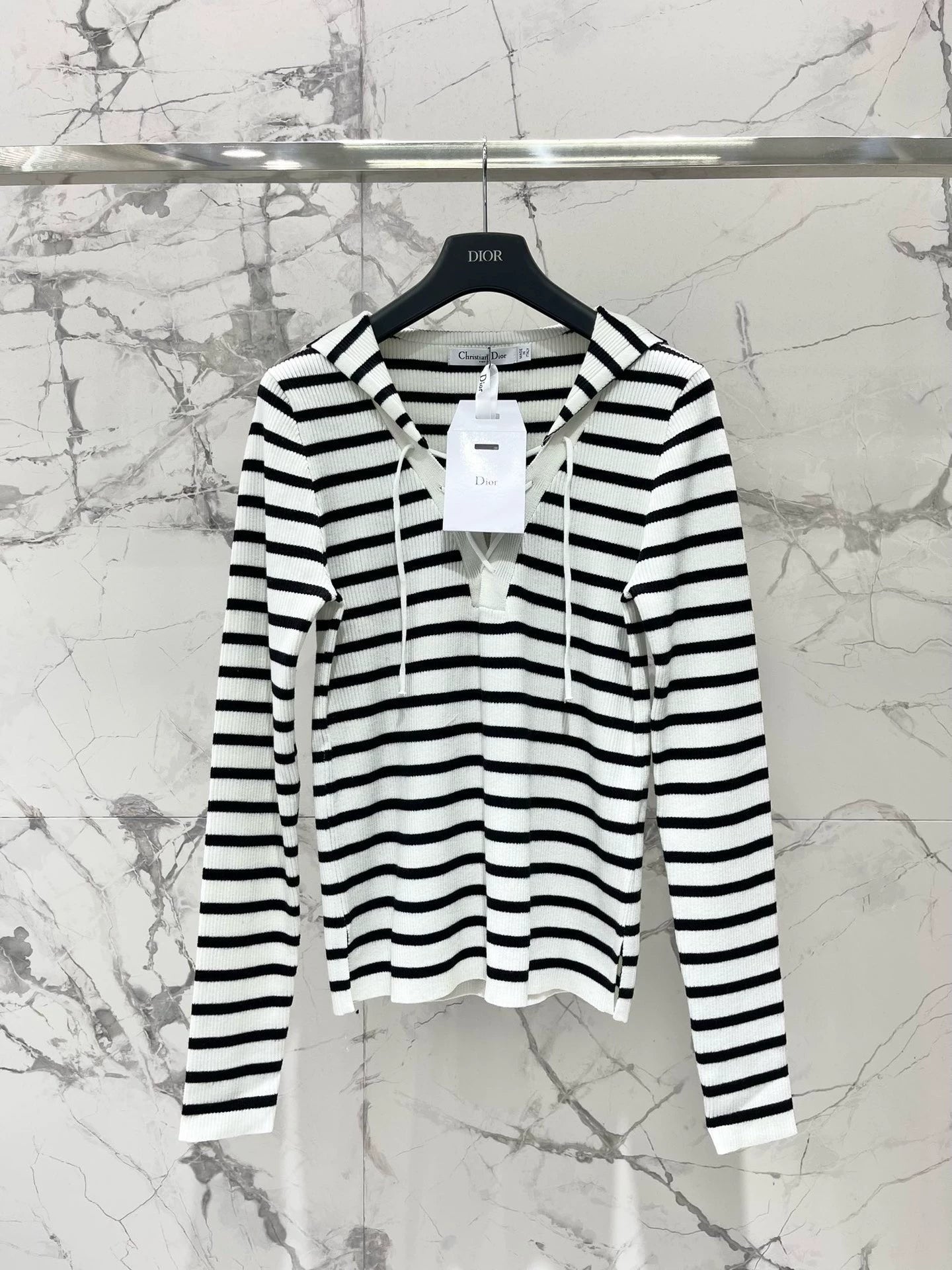 D 25 New Clashing Stripes Lapel Long Sleeve Knit Sweater