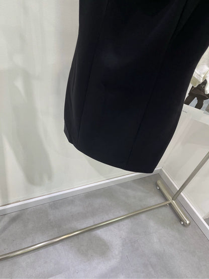 C 25 Shoulder bow black skirt