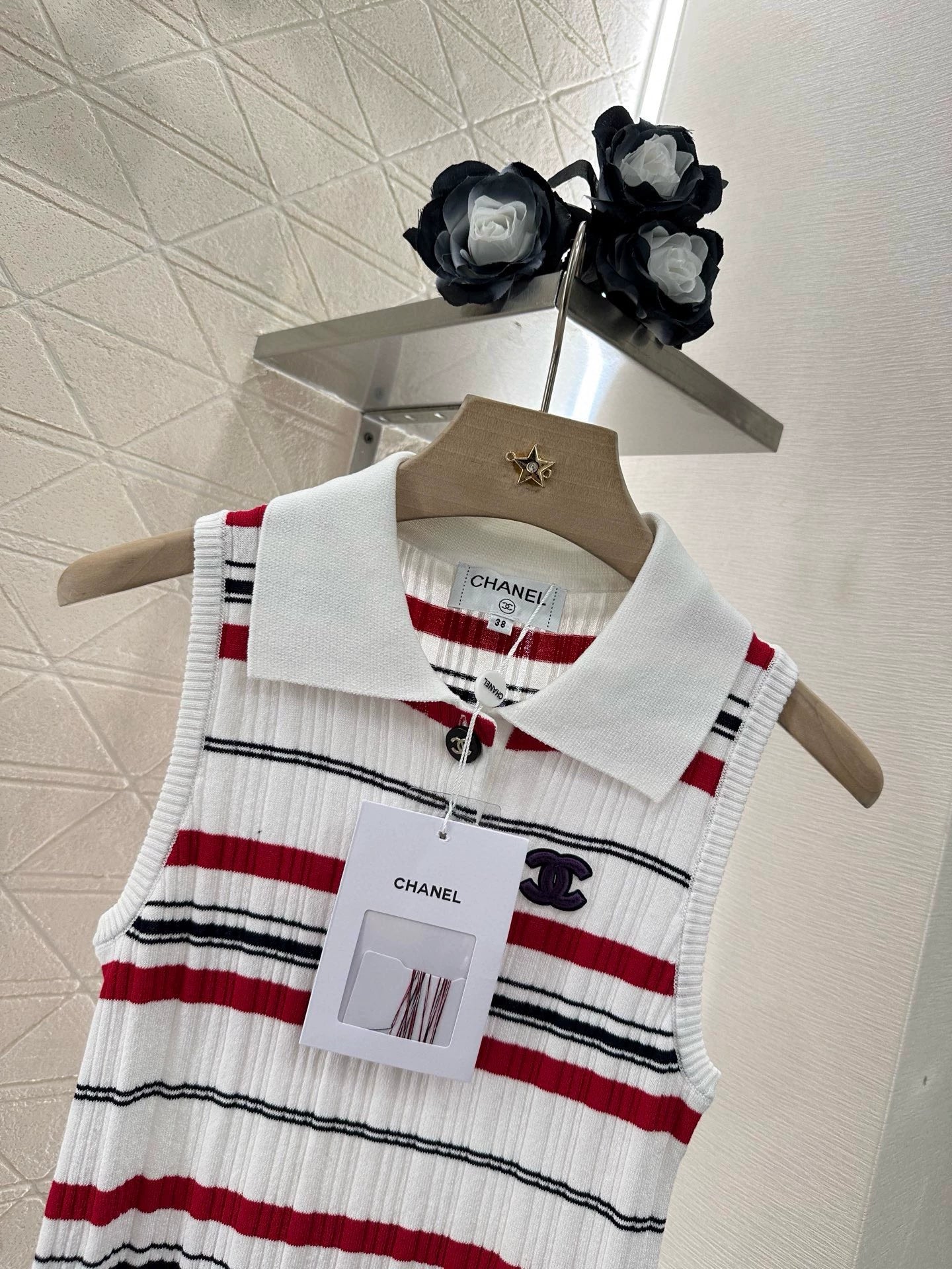 C 25 Turtleneck striped knit undershirt
