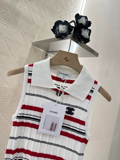 C 25 Turtleneck striped knit undershirt