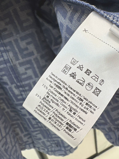 Fe 25 letter print cape coat