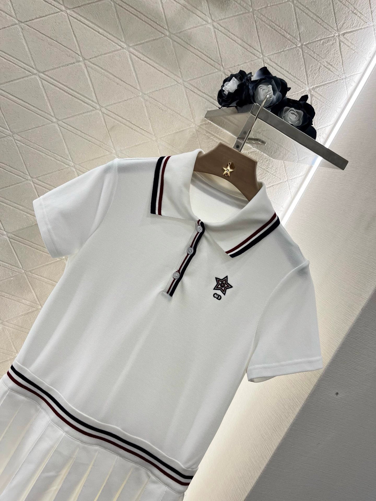 D 25 New Lapel Pleated Dress
