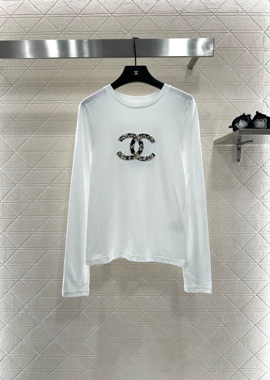 C 25 Crew neck, embroidered long sleeves