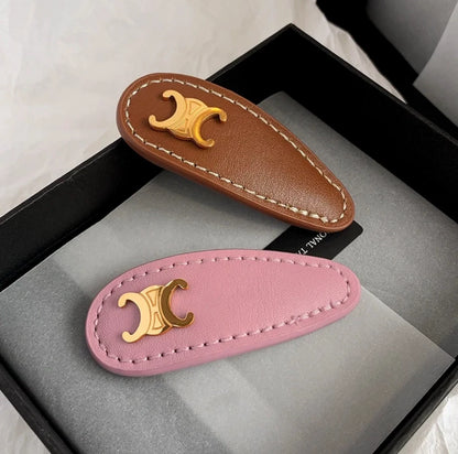 CE 25 Calf leather hair clip